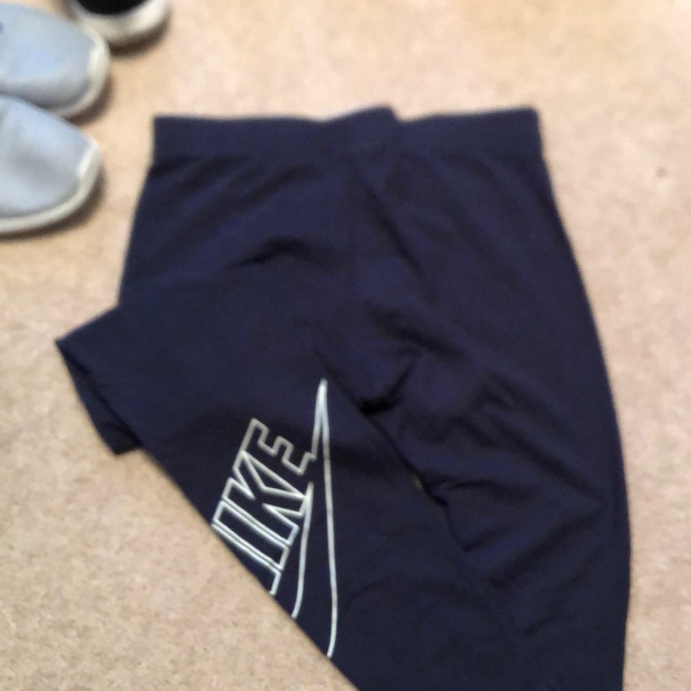 Nike navy leggings